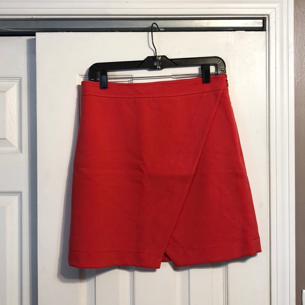 LOFT coral color skirt. Size 6